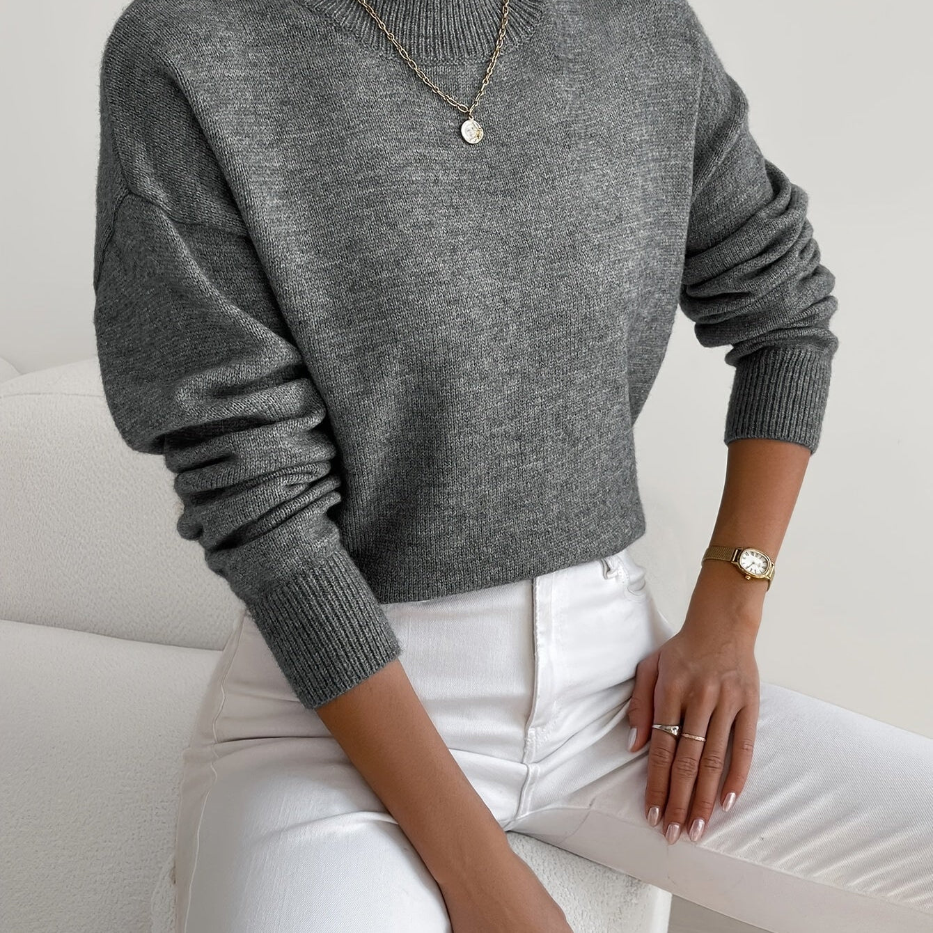 Noëlle - Stylish and Cozy Sweater