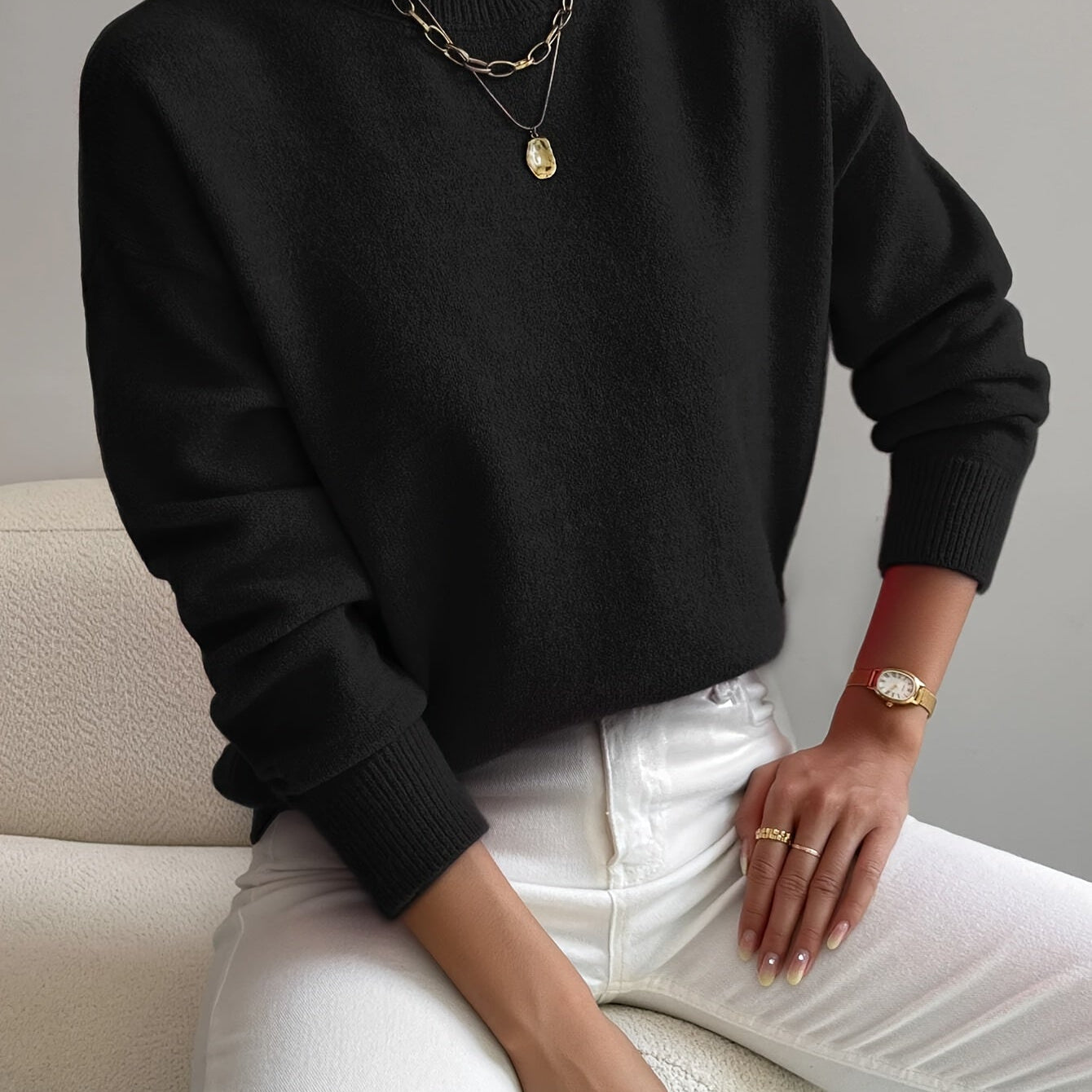 Noëlle - Stylish and Cozy Sweater