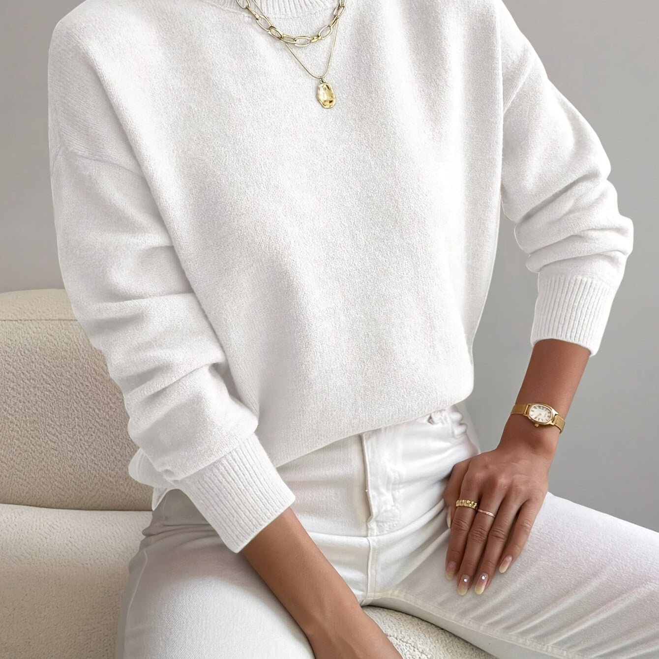 Noëlle - Stylish and Cozy Sweater